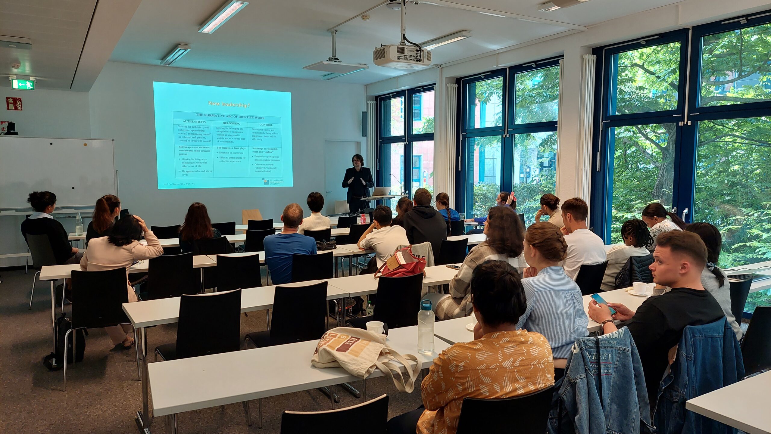 A Dive into the Mind International Psychoanalytic University of